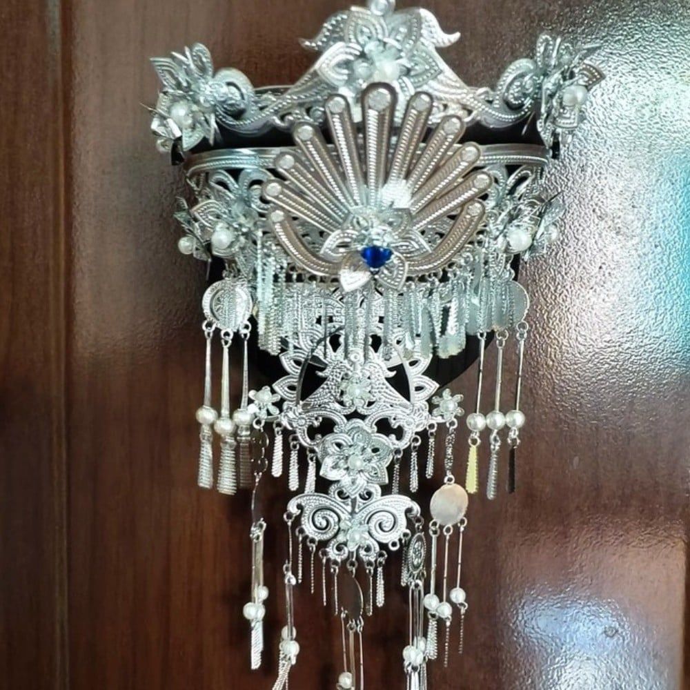  Mô Hình Kim Loại 3D Lắp Ráp Piececool Di Tộc Ngân Quan (194 mảnh, Yi Ethnic Silver Tiara, Hít Tủ Lạnh) B008-SK – MP1321 