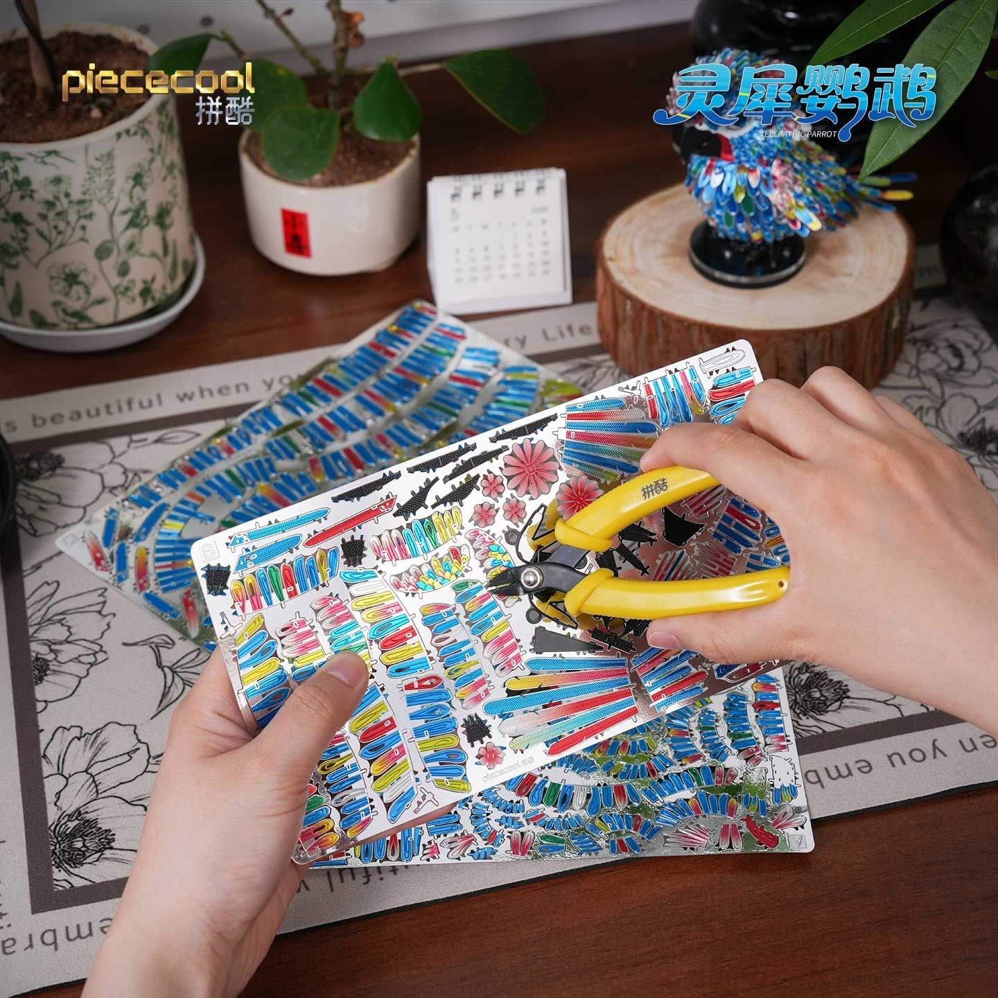  Mô Hình Kim Loại 3D Lắp Ráp Piececool Linh Tê Anh Vũ (173 mảnh, Telepathic Parrot) HP471-BS – MP1349 