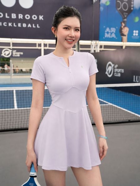 Váy thể thao nữ Reeta khoét lưng A215