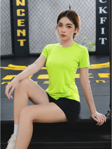 Áo thể thao nữ cổ tròn phối line - A003