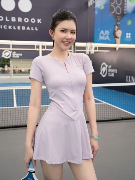 Váy thể thao nữ Reeta khoét lưng A3215