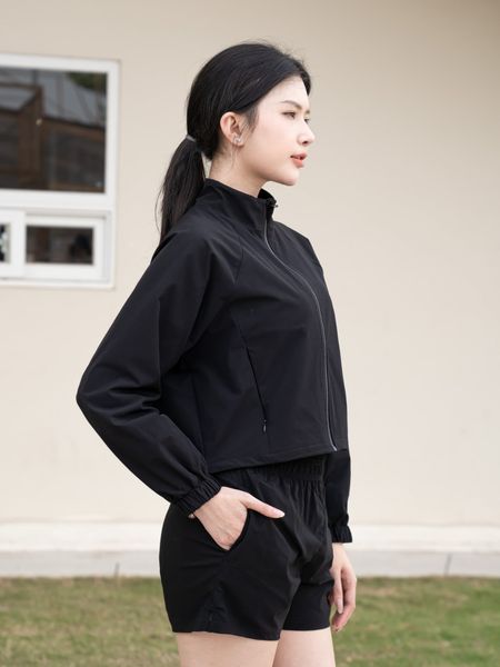 Áo khoác thể thao nữ 2 lớp Croptop Fit Daily A231