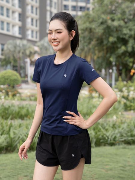 Áo thể thao nữ cổ tròn phối line - A003