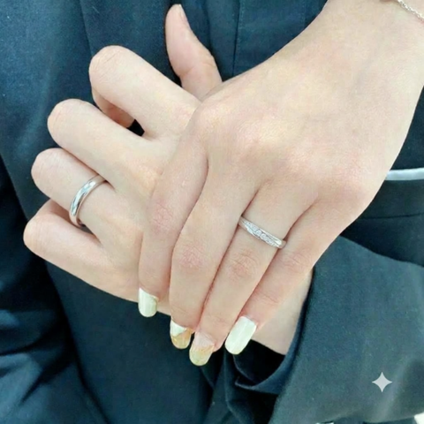 Nhẫn Cưới Vàng K18WG đính Kim cương