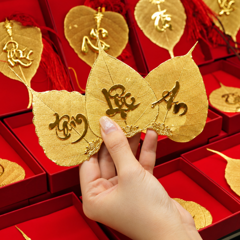 Lá bồ đề chữ Tâm dát vàng 24K