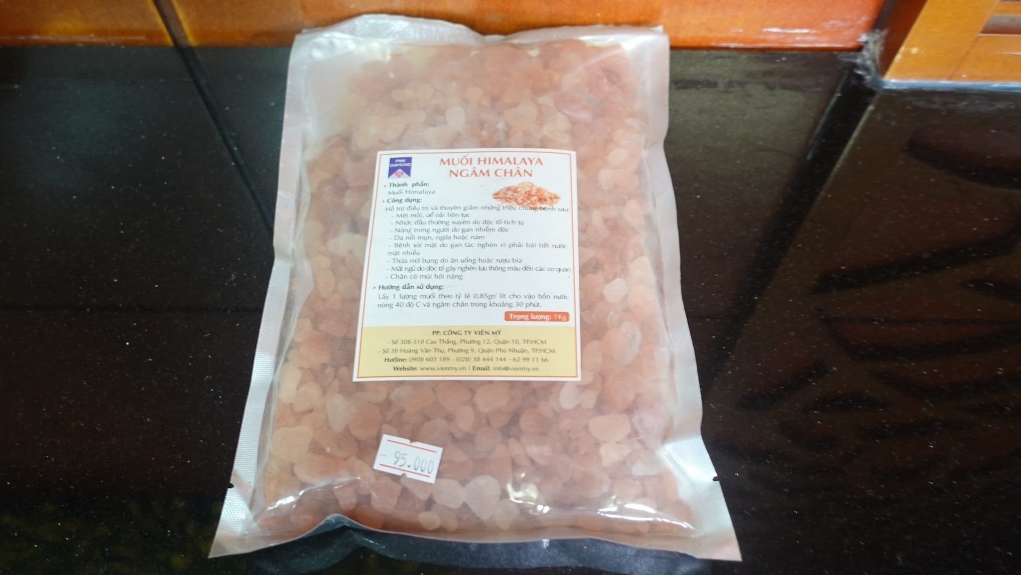  Muối hồng Himalaya ngâm chân 