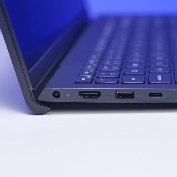  Laptop Dell Inspiron 15 DC15250 P112F010 | i5-1334U, 16GB DDR4, SSD 512GB NVMe, 15.6" FHD, Touchscreen, Win 11, Carbon Black (LDC15250-5315BLK-PUS) 
