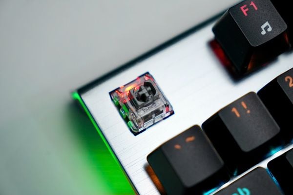  Bàn phím cơ gaming Rapoo V530 V2 | Có dây, Fullsize, Optical Switch (Clicky), RGB, Black 