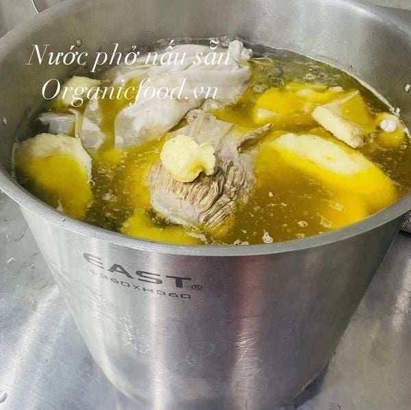 Nước phở nấu sẵn - 1 lít