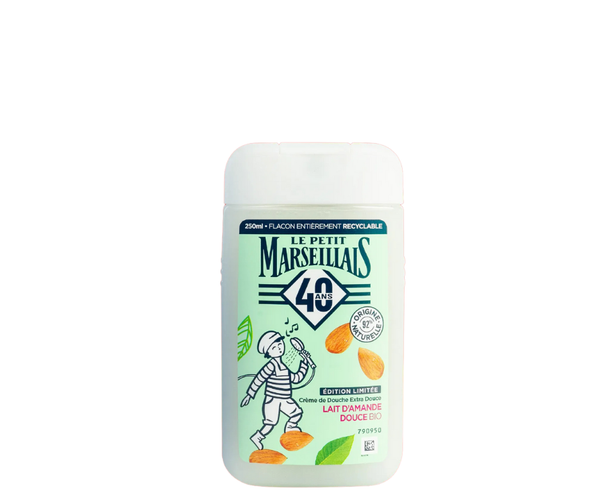 Sữa tắm 98% hữu cơ Le Petit Marseillais hạnh nhân chai 250 ml