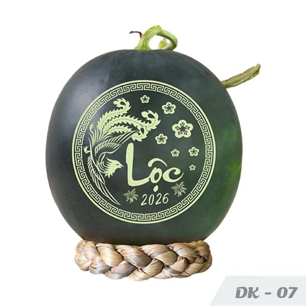Dưa hấu lộc phát khắc chữ Tết 2026