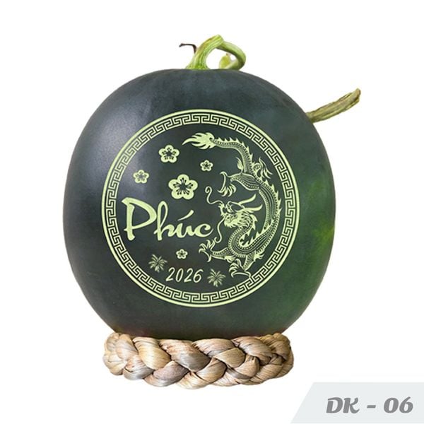 Dưa hấu lộc phát khắc chữ Tết 2026
