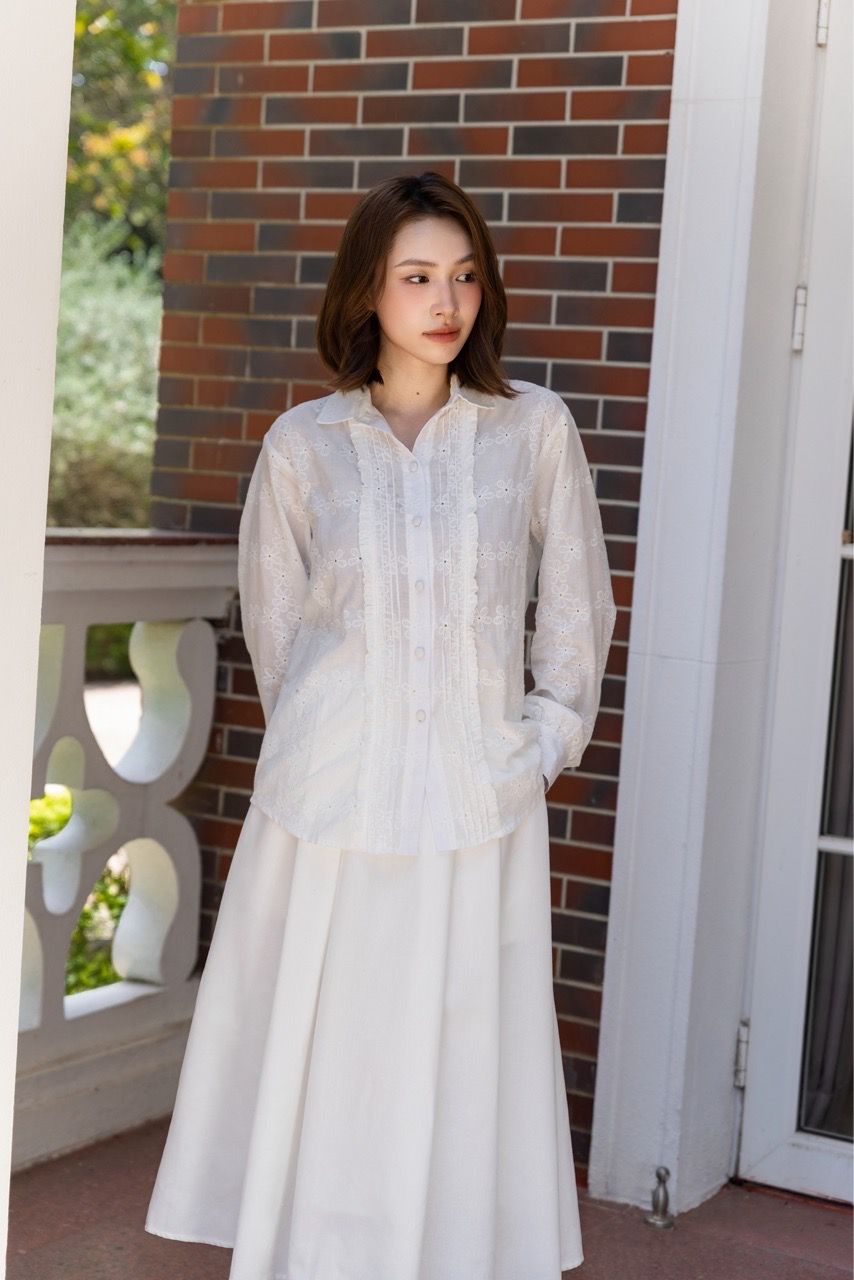  Bloom Embroidery Shirt 