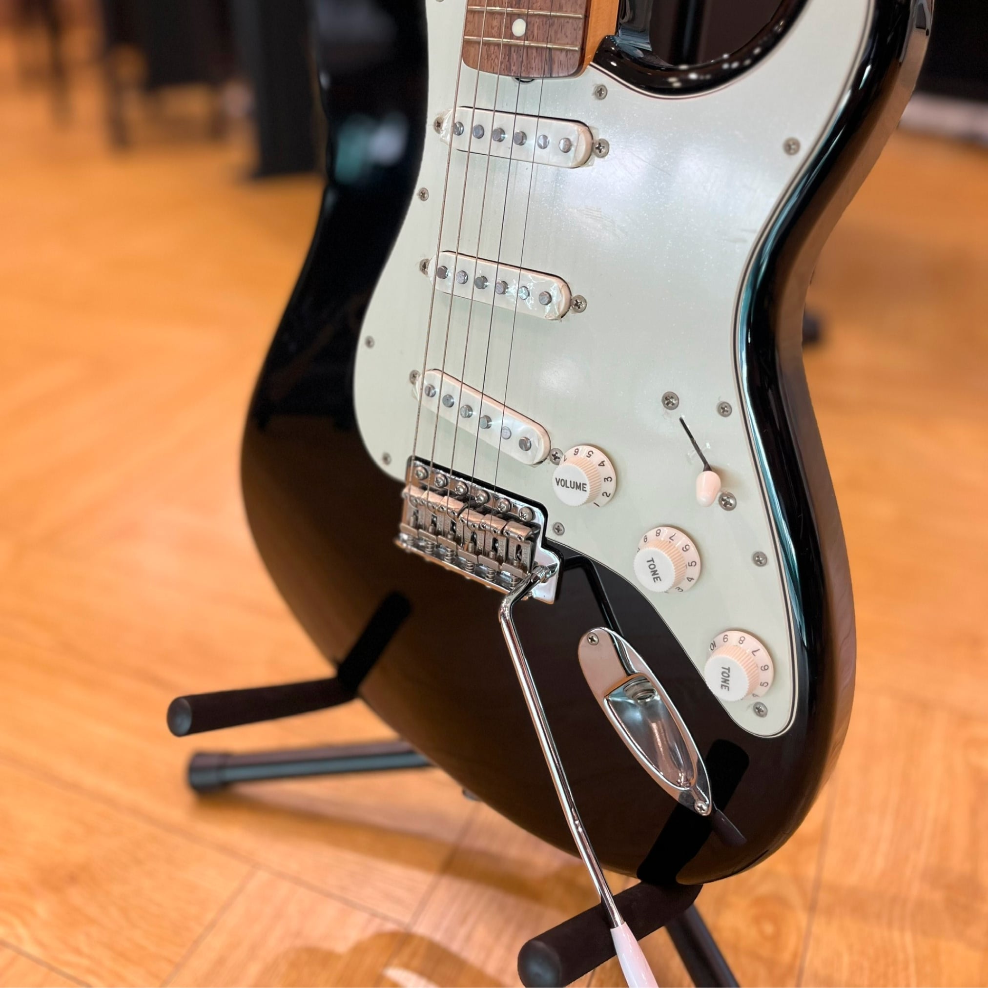  FENDER MIJ TRADITIONAL ‘60s STRAT ROSEWOOD BLACK # 5361200306