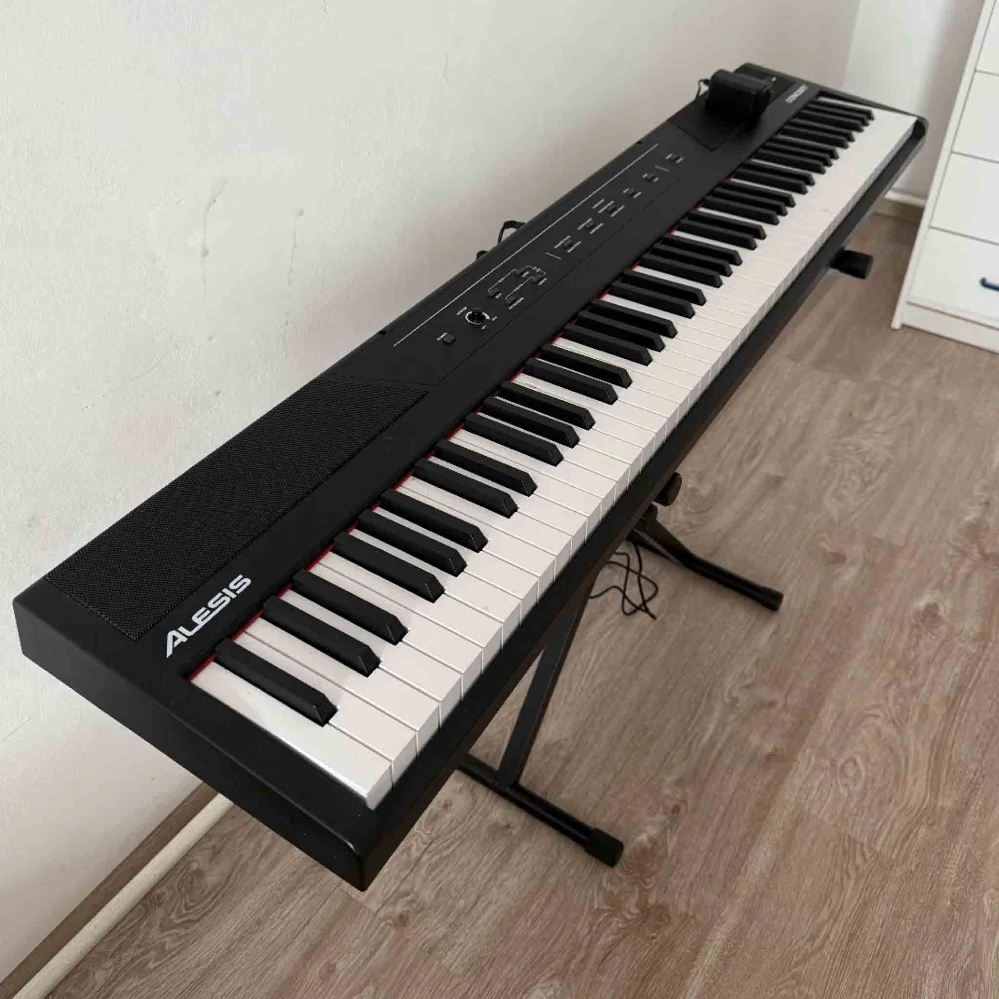  Đàn Piano Điện Alesis Concert 88 phím