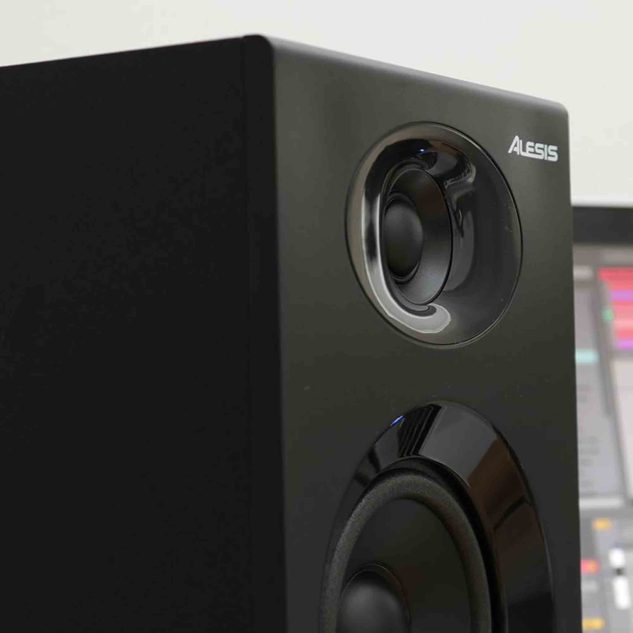  ALESIS ELEVATE 4 LOA KIỂM ÂM 4 INCH 50W (Hàng trưng bán)