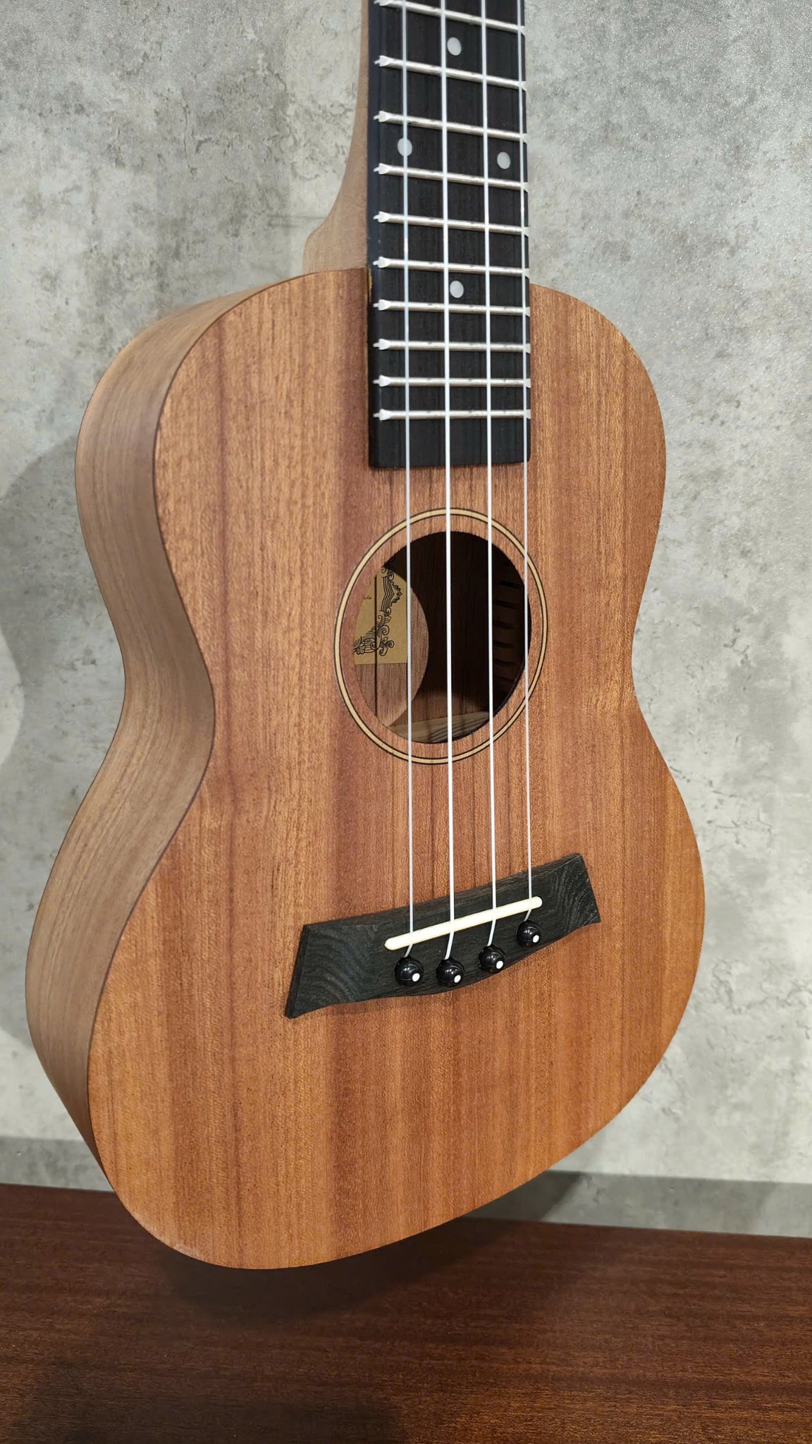  PHOENIX Ukulele UK-23S Concert