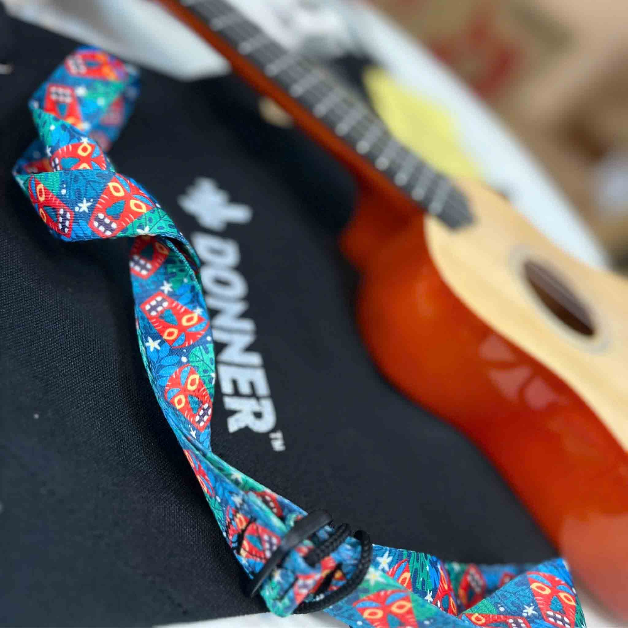  Đàn Ukulele Donner DUS-10 Rainbow Series Soprano
