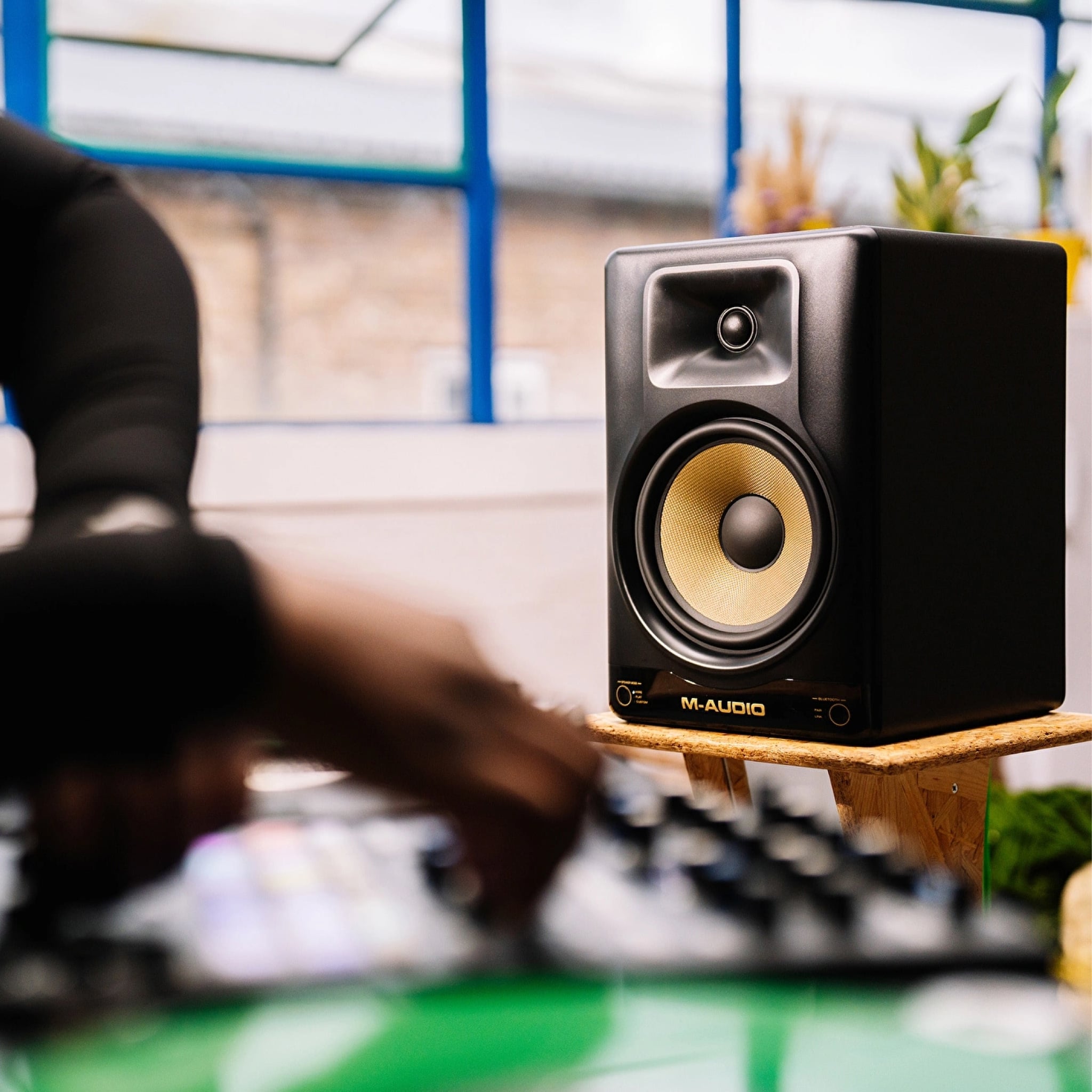  M-AUDIO FORTYSIXTY LOA KIỂM ÂM 6.5 INCH