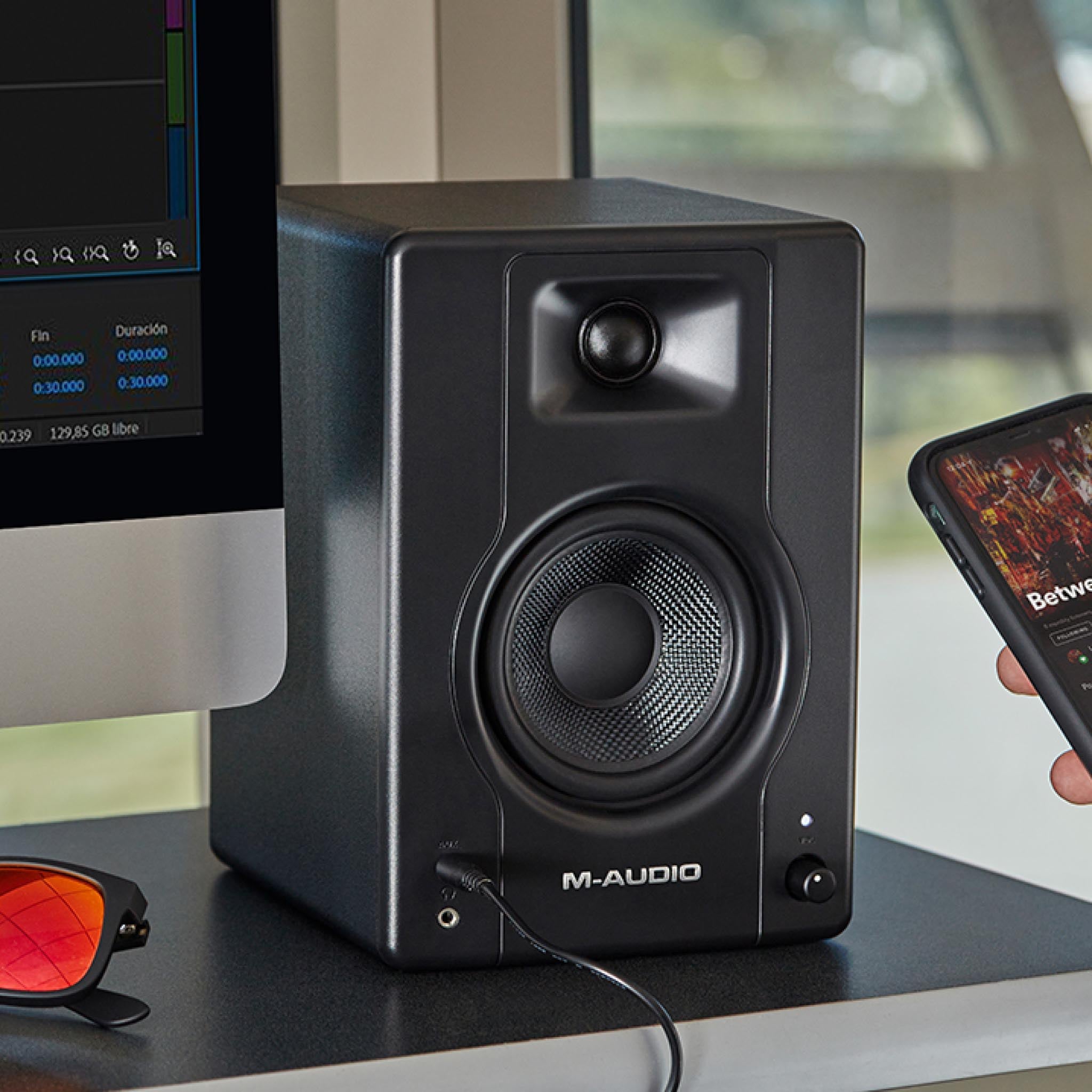  Loa kiểm âm M-AUDIO BX4