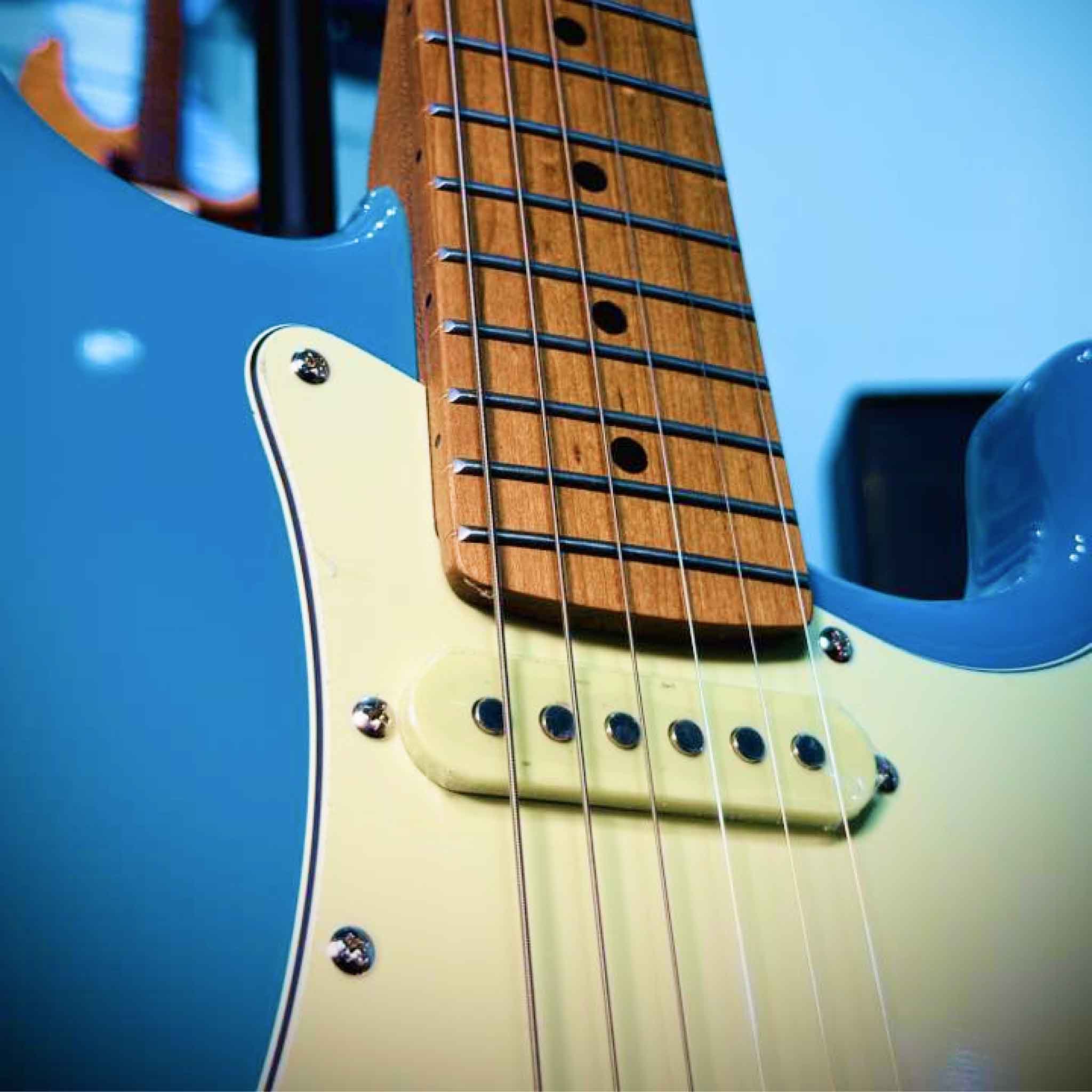  TANGLEWOOD/NORTHSTAR DOUBLE-CUT HSS CAMRAMEL MAPLE CADILLAC BLUE NSP1CB