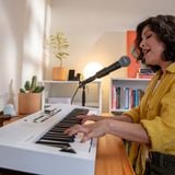 ROLAND GOKEYS5 Đàn phím điện tử có loa 