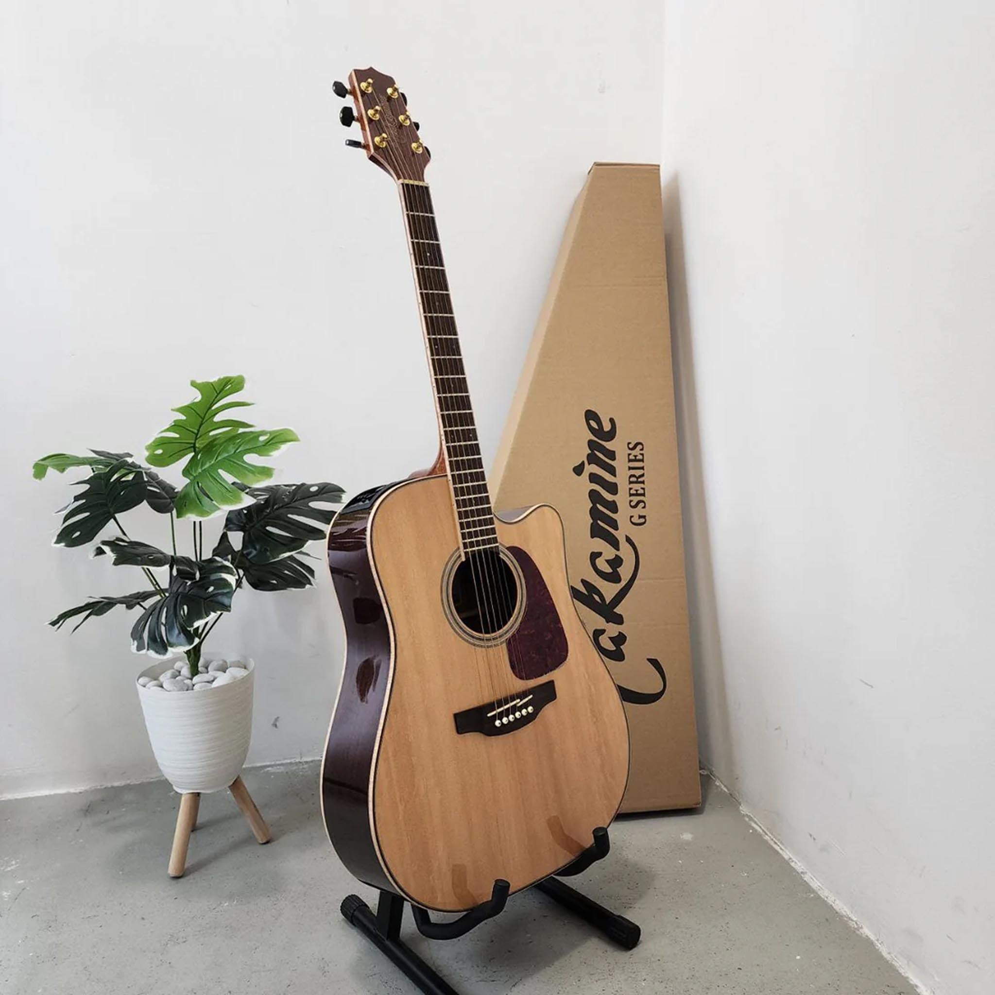  Đàn guitar TAKAMINE GD93CE-NAT