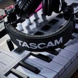  TASCAM TH-11 Tai Nghe Kiểm Âm 