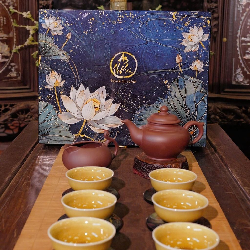 Bộ quà tặng sơn mài Liên Bảo Hoàng Kim – An Thổ Túc 