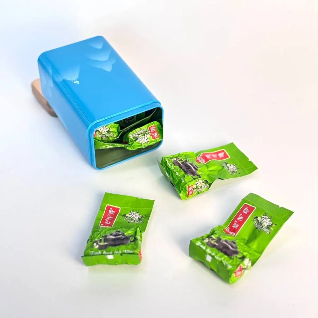  Hộp Trà Nõn Tôm Cánh Hạc 120g – Hộp Quà Nhỏ Gọn 