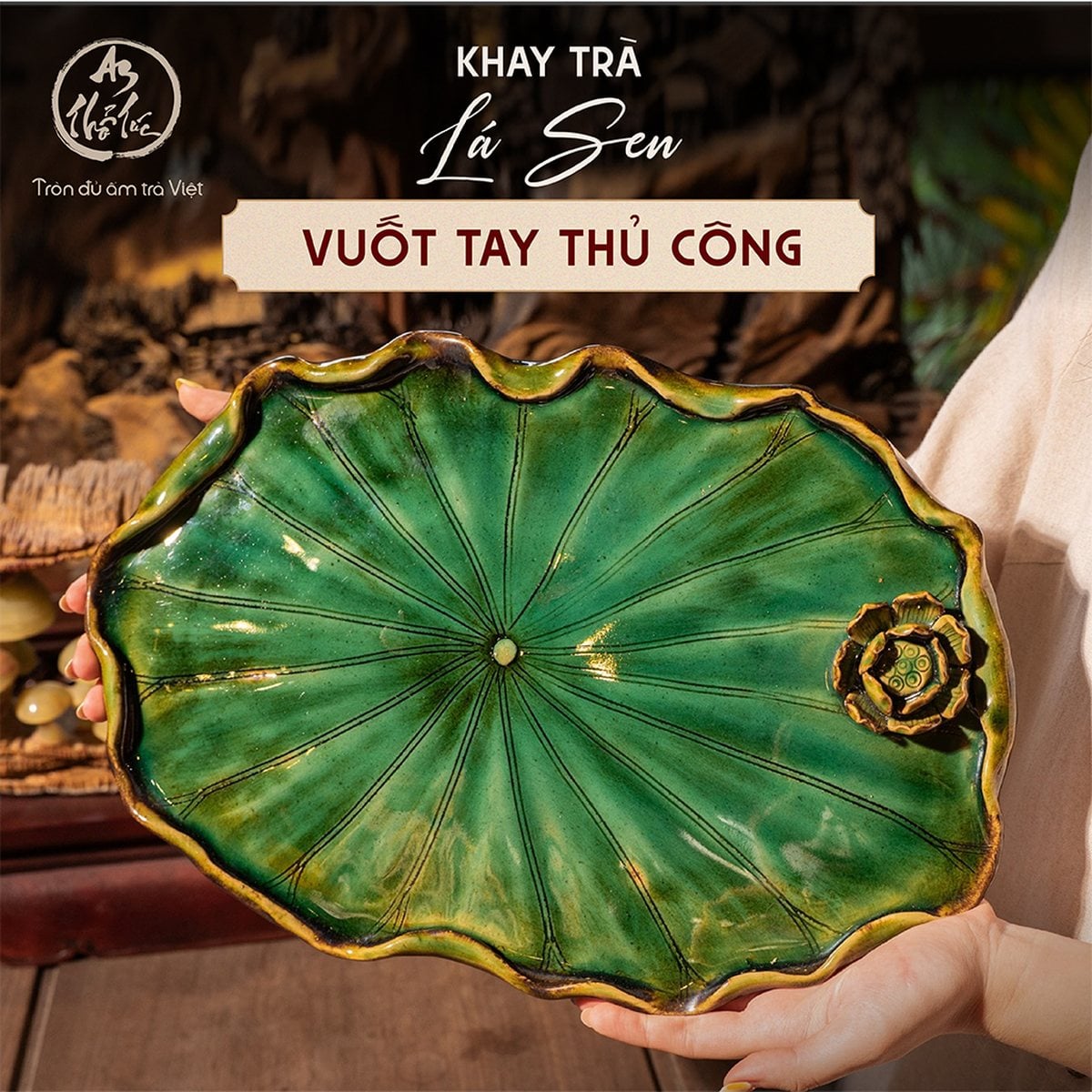 Khay trà lá sen men xanh vuốt tay