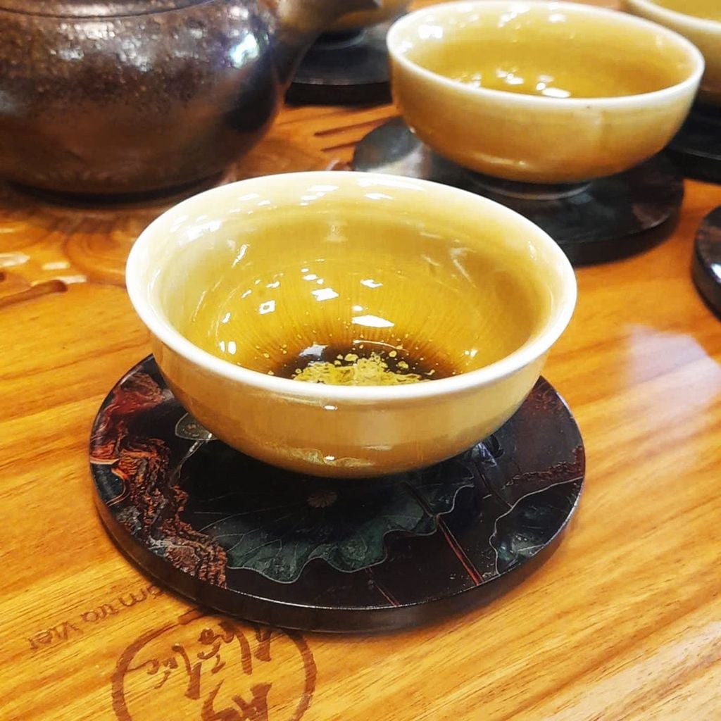  Lót chén trà An Thổ Túc – lót mây sứ và lót sơn mài hoa sen 