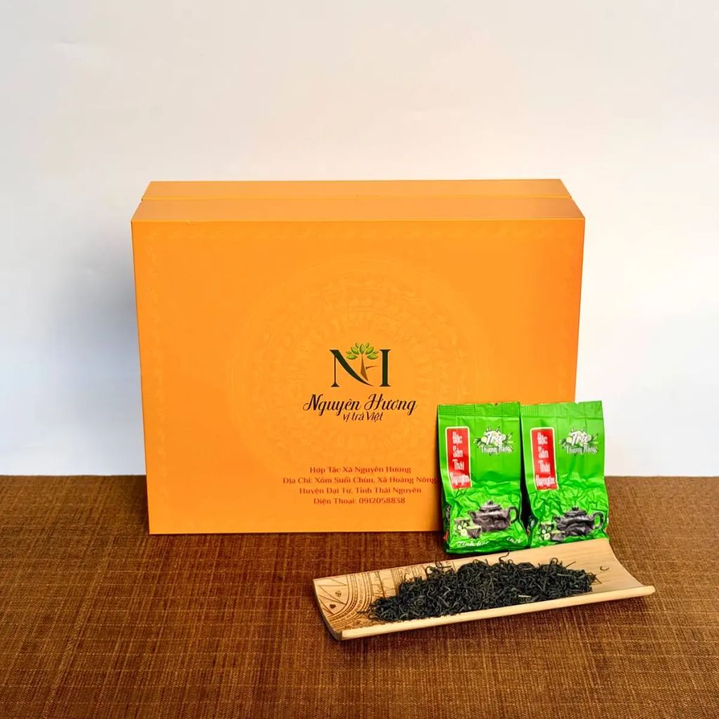 Set Quà Tâm Trà Nguyên Hương – 2 Hộp Trà Nõn Tôm Cánh Hạc 240g Kèm Túi Xách 