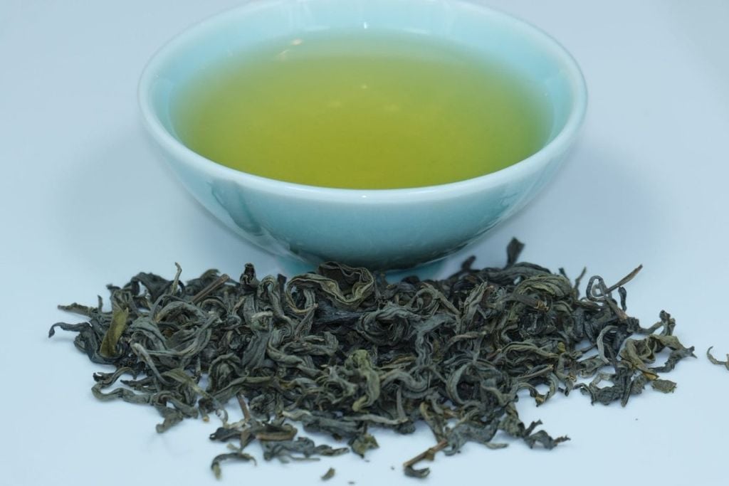  Trà Xanh Shan Tuyết Phổ Thông Gói 500g – 1 Tôm 3 Lá 