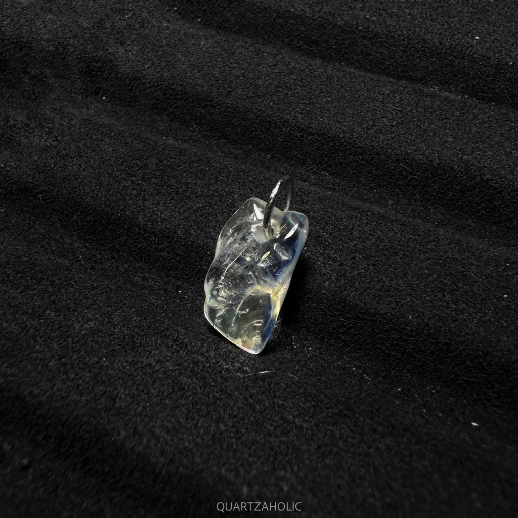 Mặt Dây Tumbled Rainbow Moonstone