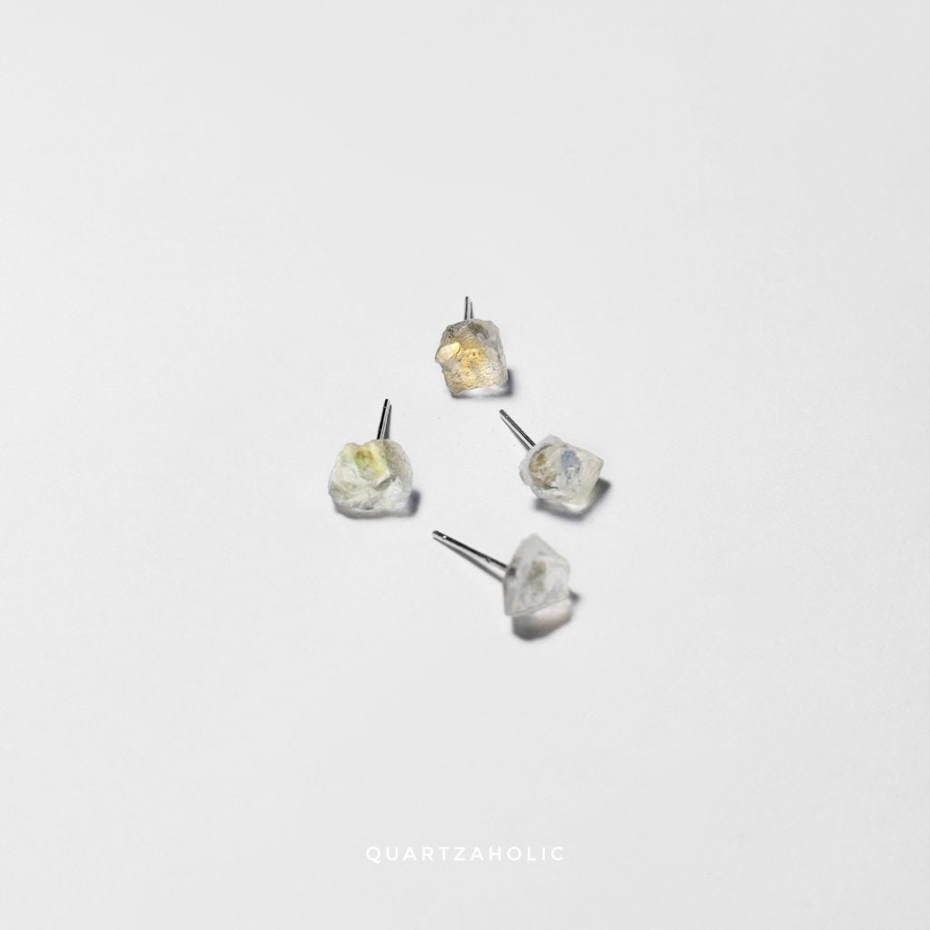 Bông Tai Madagascar Moonstone