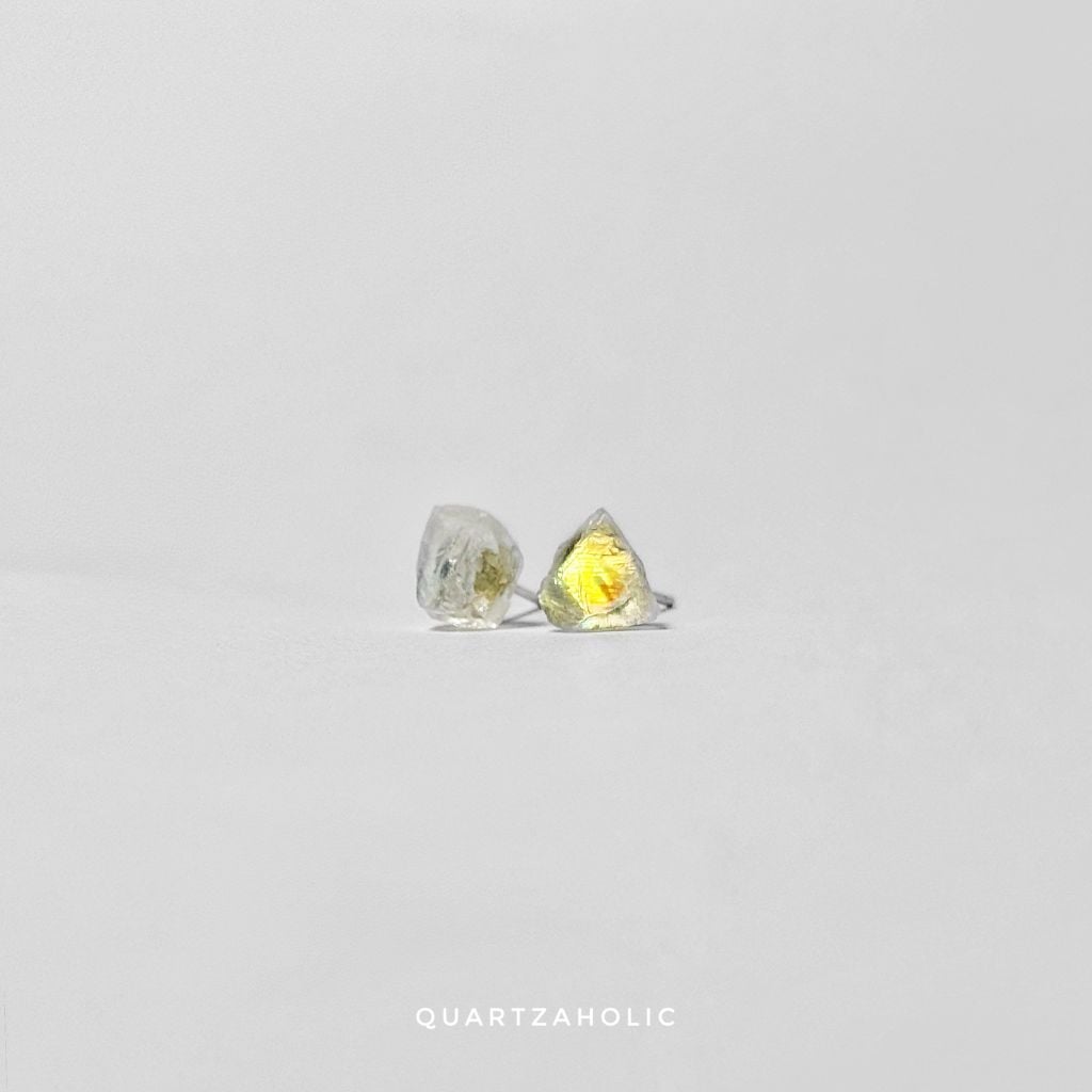 Bông Tai Madagascar Moonstone