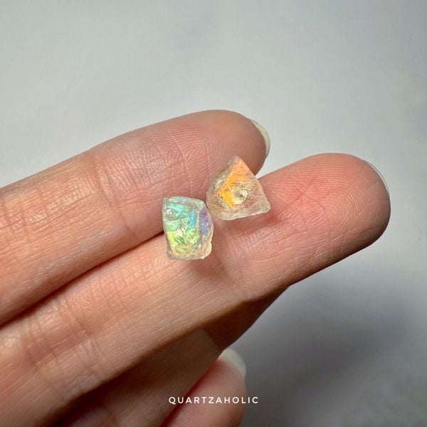  Bông Tai Madagascar Moonstone 