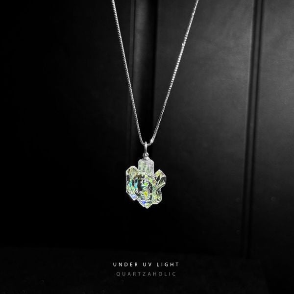  Mặt Dây Fluorescent Petroleum Quartz 