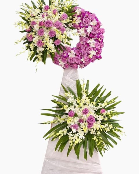 Mẫu Bó Hoa Bằng Tiền 500k Đẹp, Sang Chảnh Nhất: Vòng Hoa Thương Mến - HTL193