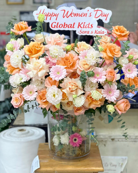 Mẫu Hoa Tươi Đẹp Được Nhiều Người Yêu Thích Nhất: Bình Hoa Thiết Kế Tone Cam - HCB63 - Hoa Tươi