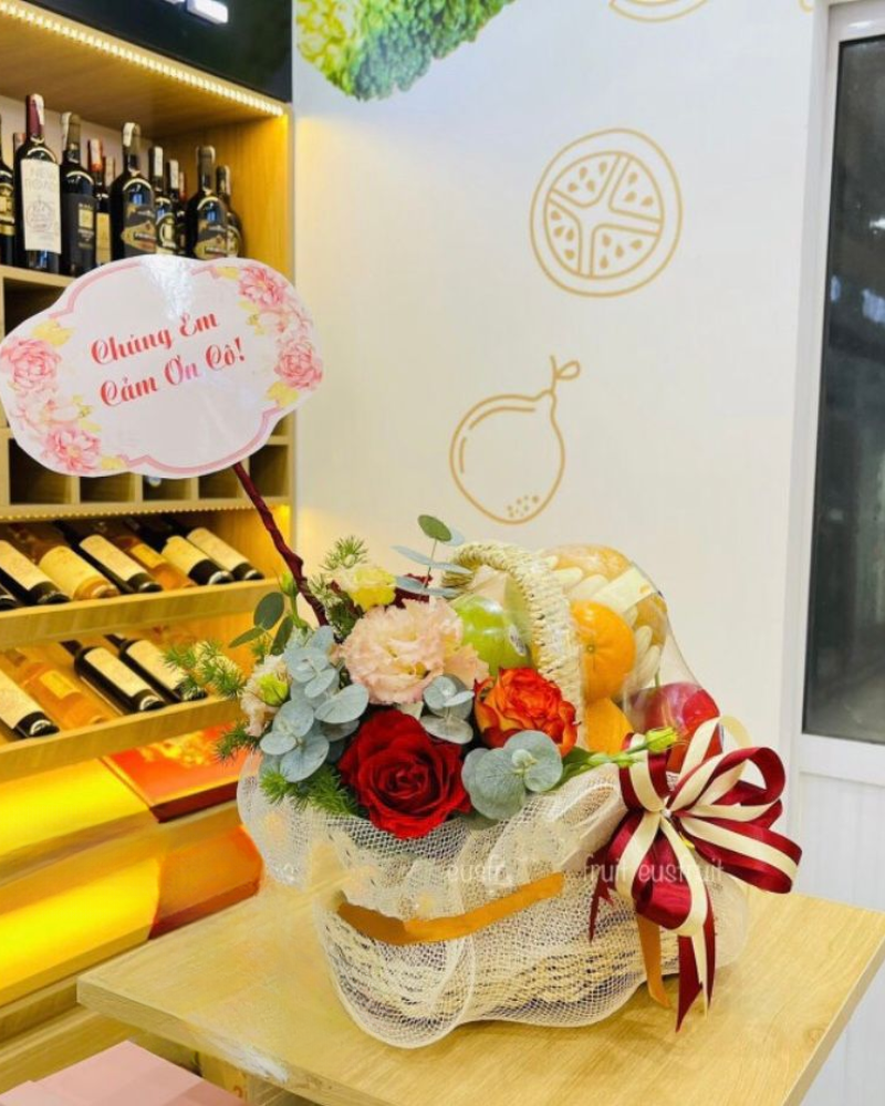  Giỏ Trái Cây Tặng Cô Giáo - GTC90 - Hoa 20/11 