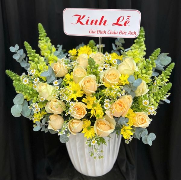 Mẫu Hoa 8/3 Đẹp, Ý Nghĩa Nhất Tặng Mẹ, Vợ, Cô Giáo: Hộp Hoa Hồng Bơ- HH138