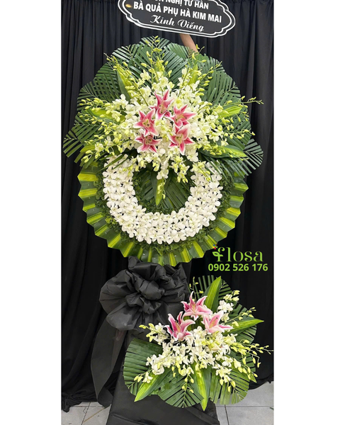 Mẫu Bó Hoa Bằng Tiền 500k Đẹp, Sang Chảnh Nhất: Vòng Thương Kính - HTL187