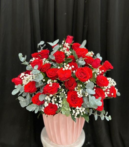 Mẫu Bó Hoa Bằng Tiền 500k Đẹp, Sang Chảnh Nhất: Hộp Hoa Đỏ Thuần - HH141