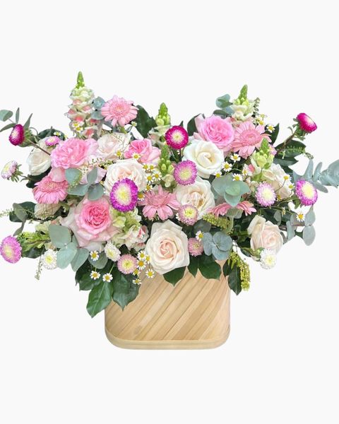 Mẫu Hộp Hoa Tươi Cao Cấp, Sang Trọng - Hoa Hồng Cắm Hộp Đẹp Nhất: Hộp Hoa Yêu Kiều - HH175