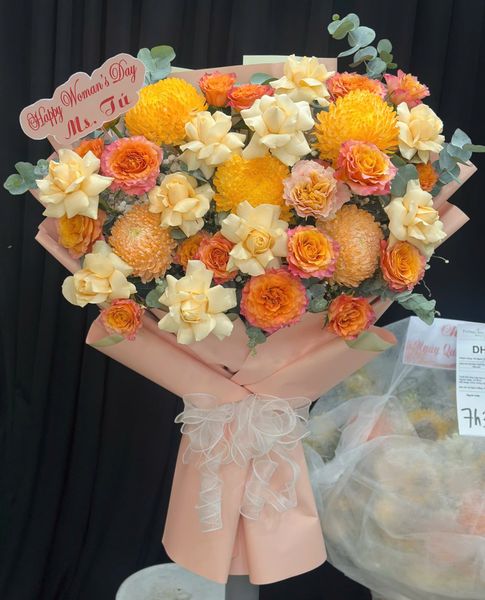 Mẫu Hoa Bó Dài: Bó Hoa Ánh Cam - HBD351