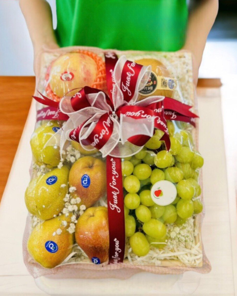  Giỏ Trái Cây Tặng Người Thân - GTC129 - Điện Hoa 