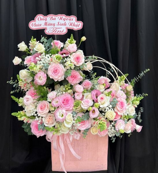 Mẫu Hộp Hoa Tươi Cao Cấp, Sang Trọng - Hoa Hồng Cắm Hộp Đẹp Nhất: Hộp Hoa Cô Nương - HH178