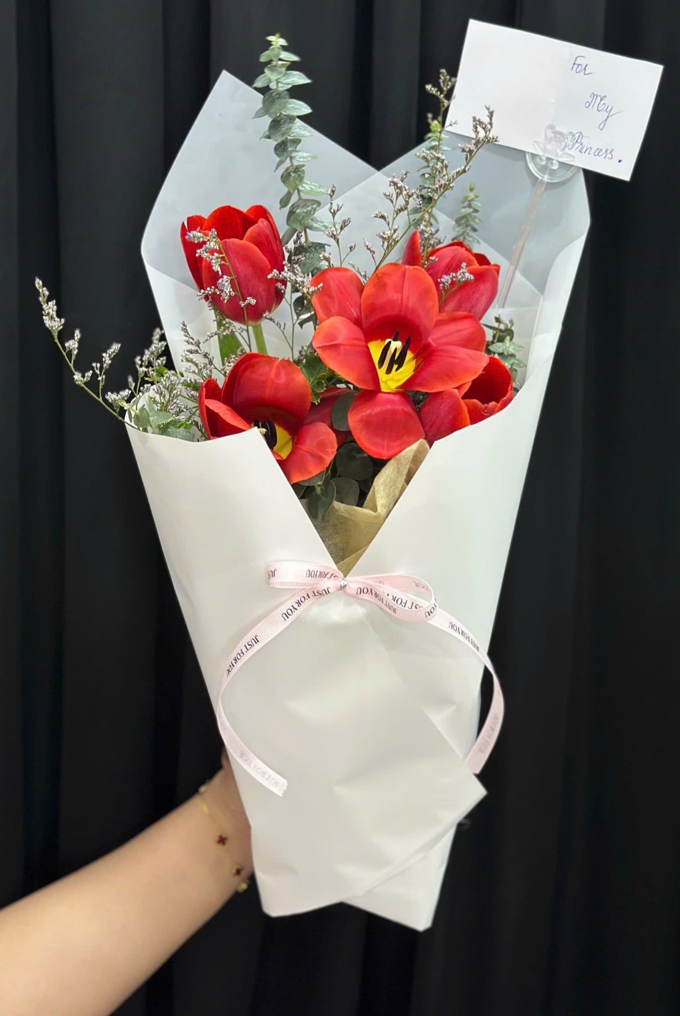  Bó Hoa TULIP Xinh  - HBD352 